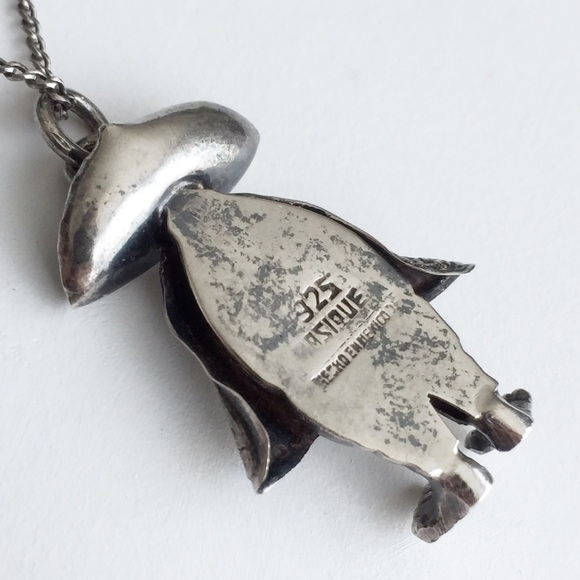 Sterling Silver vintage sombrero poncho man pendant necklace - Picture 4 of 10